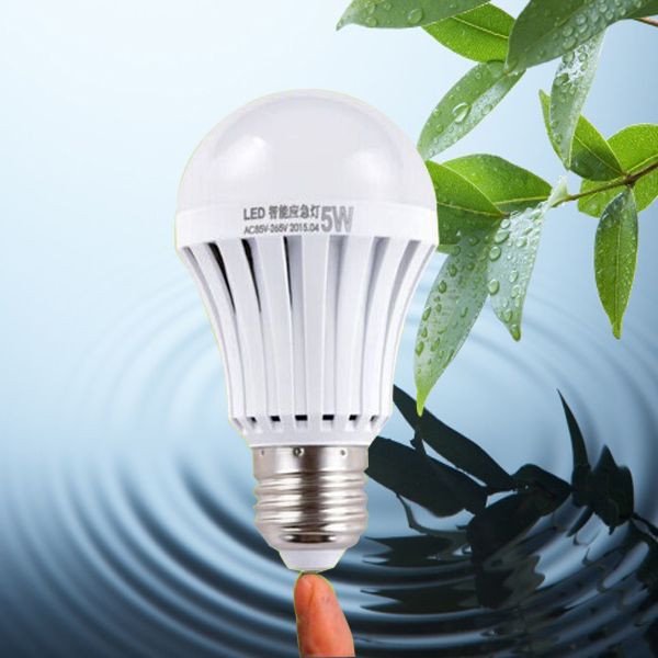 E27 B22 intelligent led emergency 7w 9w 12w emergency light led Automatic Charging rechargeable emergency light