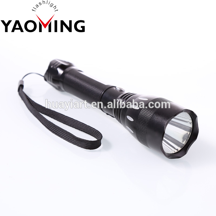 1000M Irradiation Rang LED high Power torch rechargeable flashlight