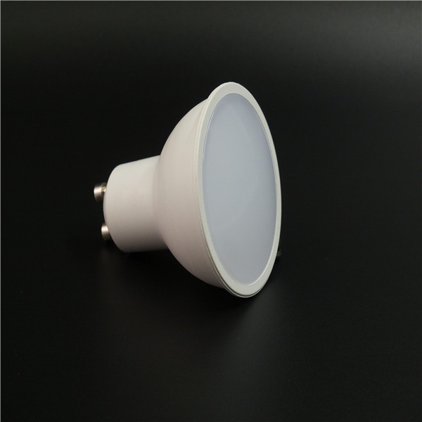 Plastic with Aluminum inside+Lens Epistar 24*24 2700-6500K 2835 SMD 38Degree 5w gu10 spotlight