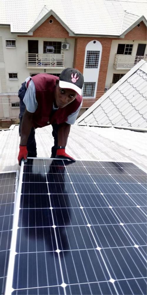high efficiency 5KW off grid solar panel system with MPPT controller