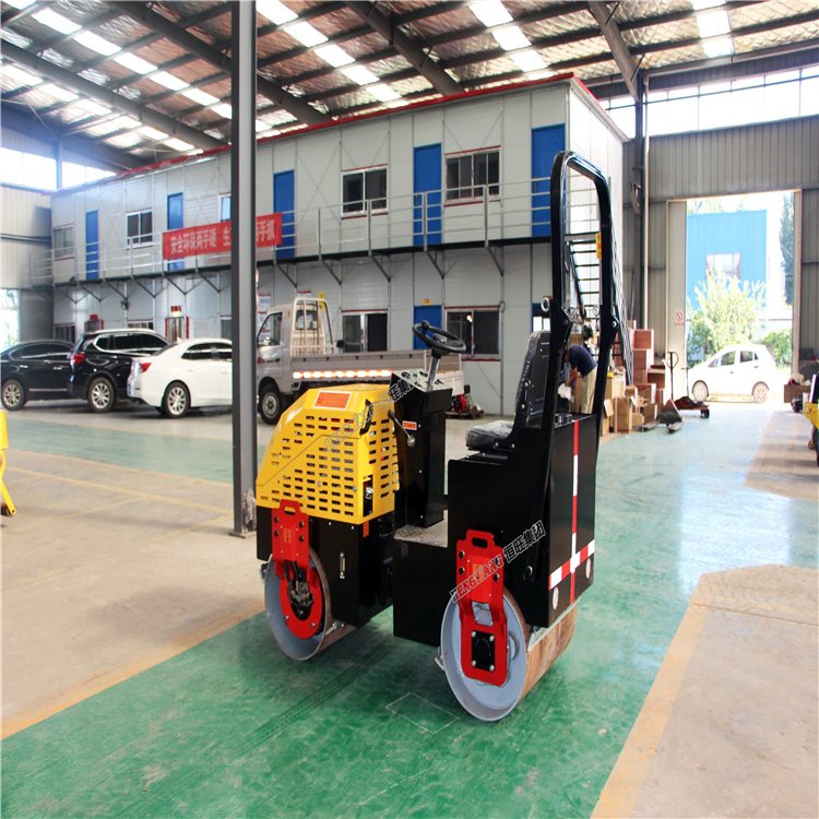 1.5ton asphalt roller for sale ride on double drum Vibratory road roller