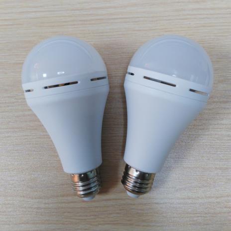 High brightness Rechargeable LED Bulb