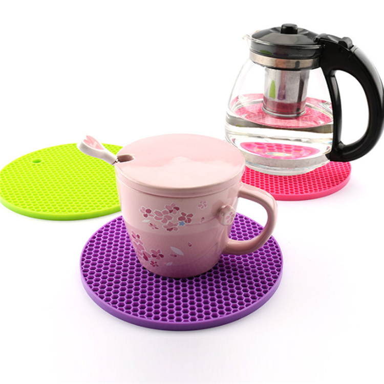 Hot Sale 18Cm Round Silicone Non-Slip Heat Resistant Mat Coaster Cushion Place mat Pot Holder Kitchen Accessories