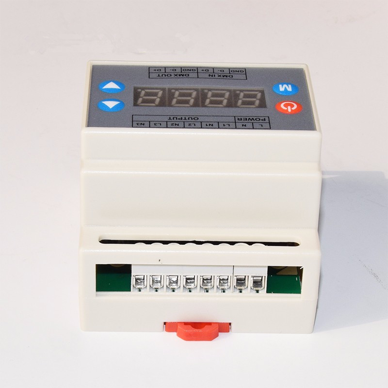 DMX303 3channels Dimmer 220V 3 channels 0-10V output signal DMX dimmer controller