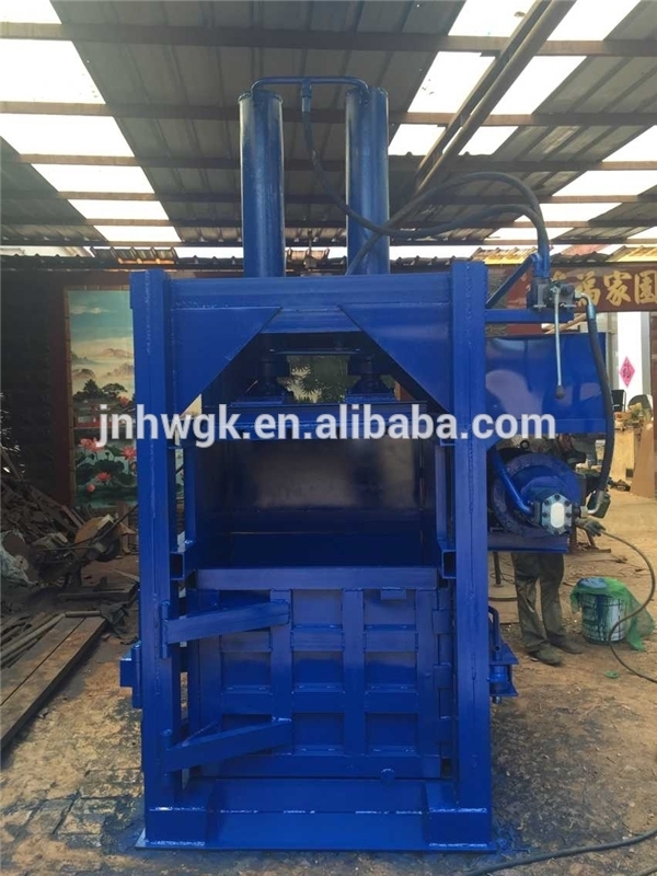 Vertical Hydraulic Baler