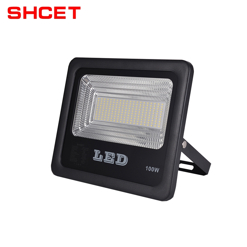 Hot Sale High Lumen 70000 Lumen LED Outdoor Floodlight Supplier