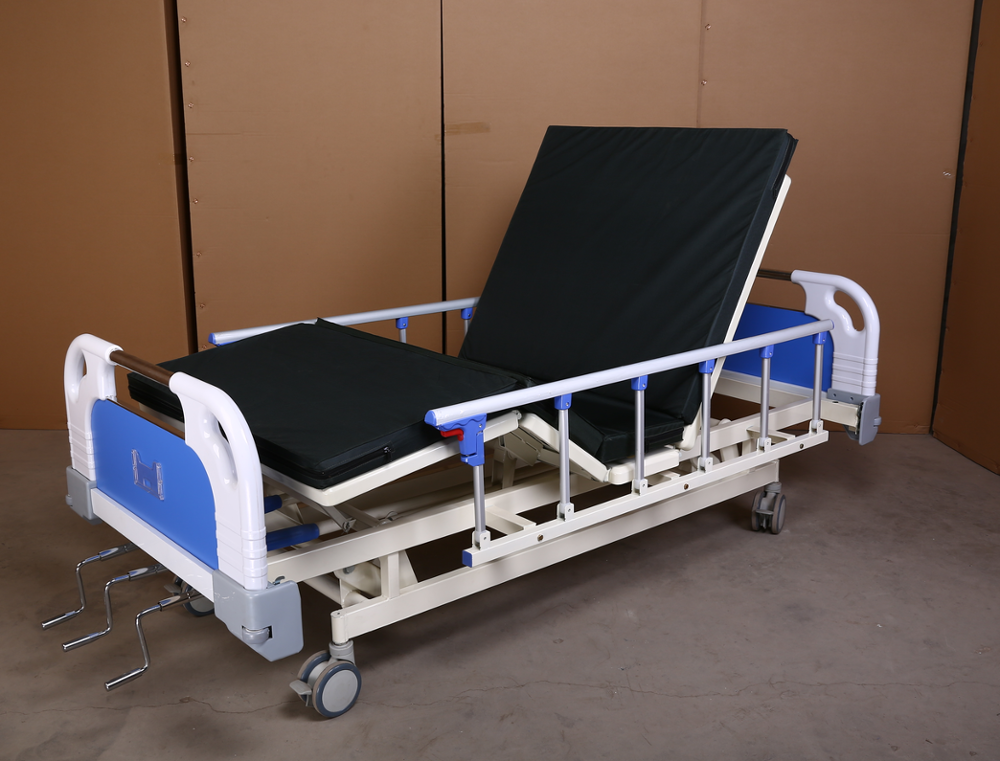 Cheap 3 Cranks Multifunction Manual hospital Bed on sale