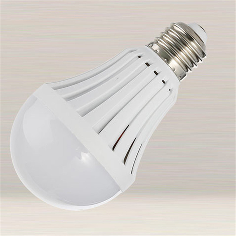 E27 led emergency light 2 YEARS WARRANTY rechargeable lamp 4-6hours emergency light rechargeable