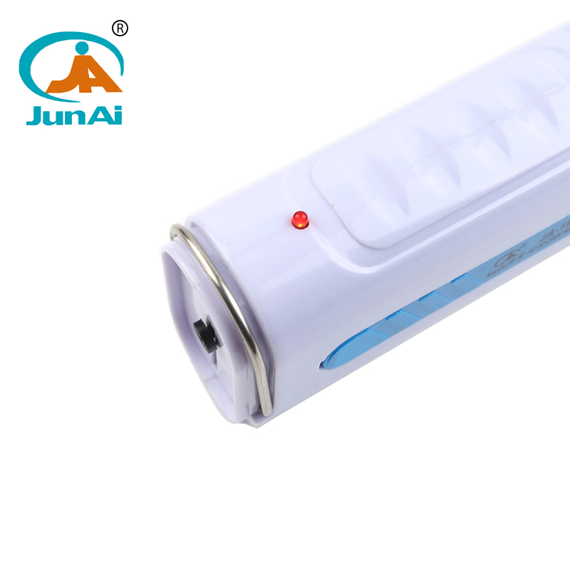 Mini LED rechargeable torch emergency flashlight with solar panel for emergency charging  JA-1940