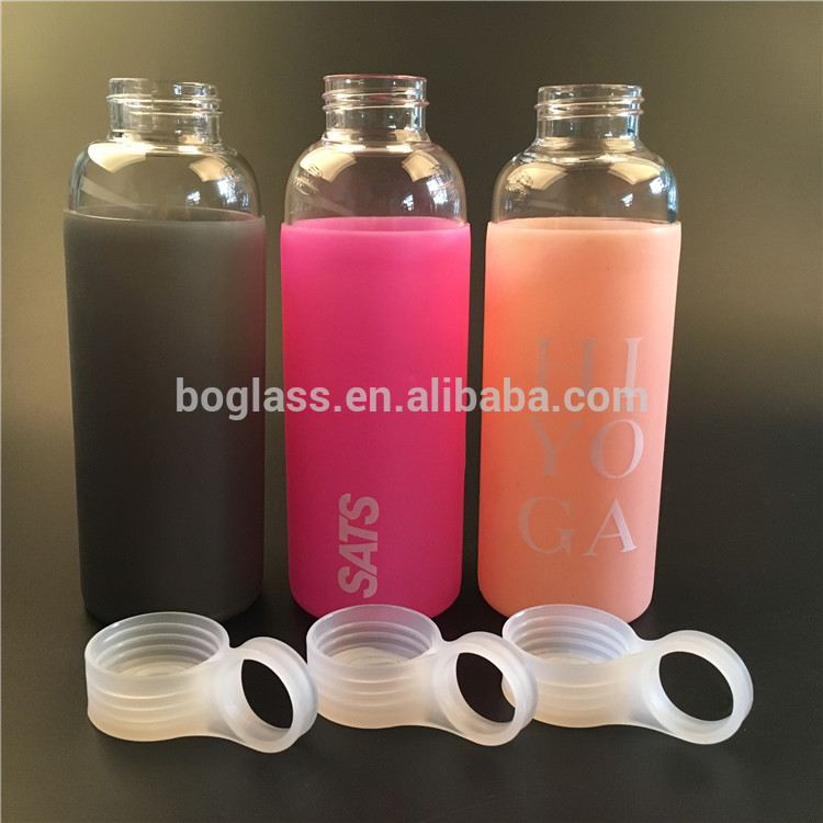 Hot-selling Borosilicate Glass Water Bottle With Silicone Sleeve