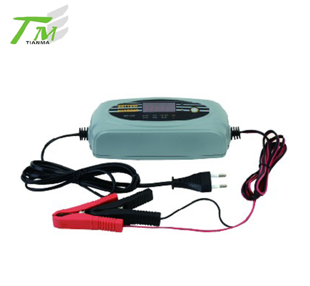 Factory price 12V car battery charger Intelligent mini charger