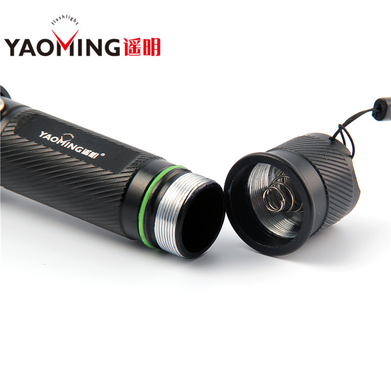 Long distance powerful T6 LED tactical flashlight 5000 lumen