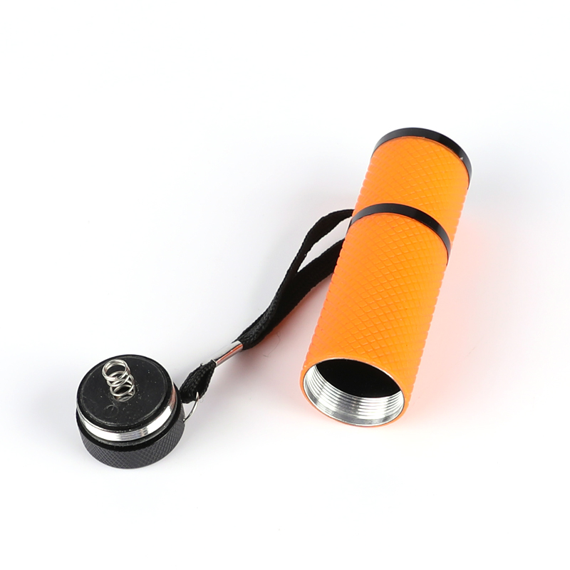 Spot wholesale aluminum alloy and rubber sleeve easy to carry mini flashlight outdoor travel camping flashlight led