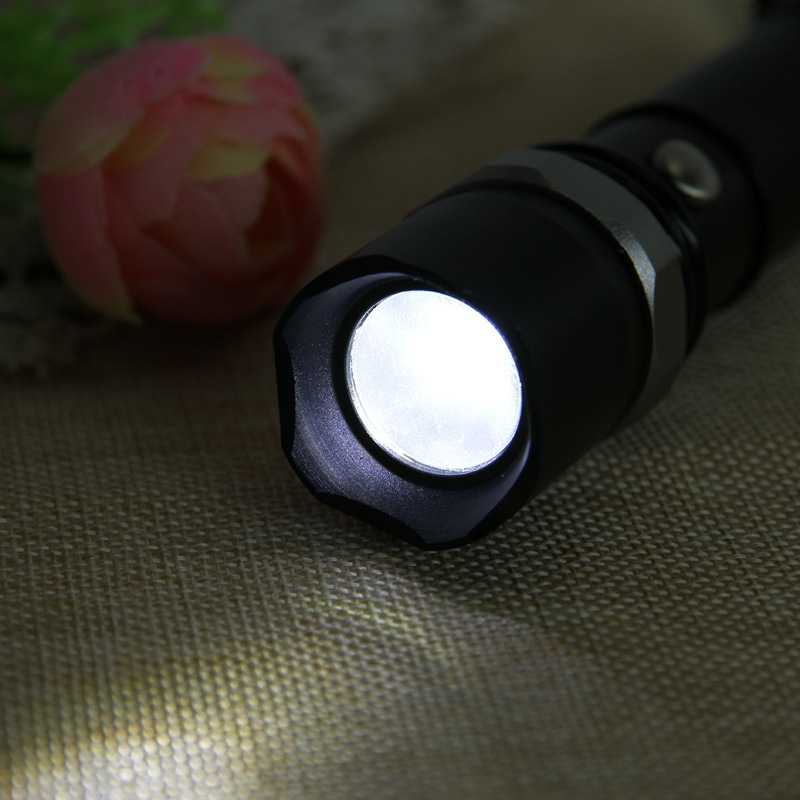 SWAT use Aluminum Alloy 18650 lithium ion battery zoomable rechargeable waterproof led torch flashlight