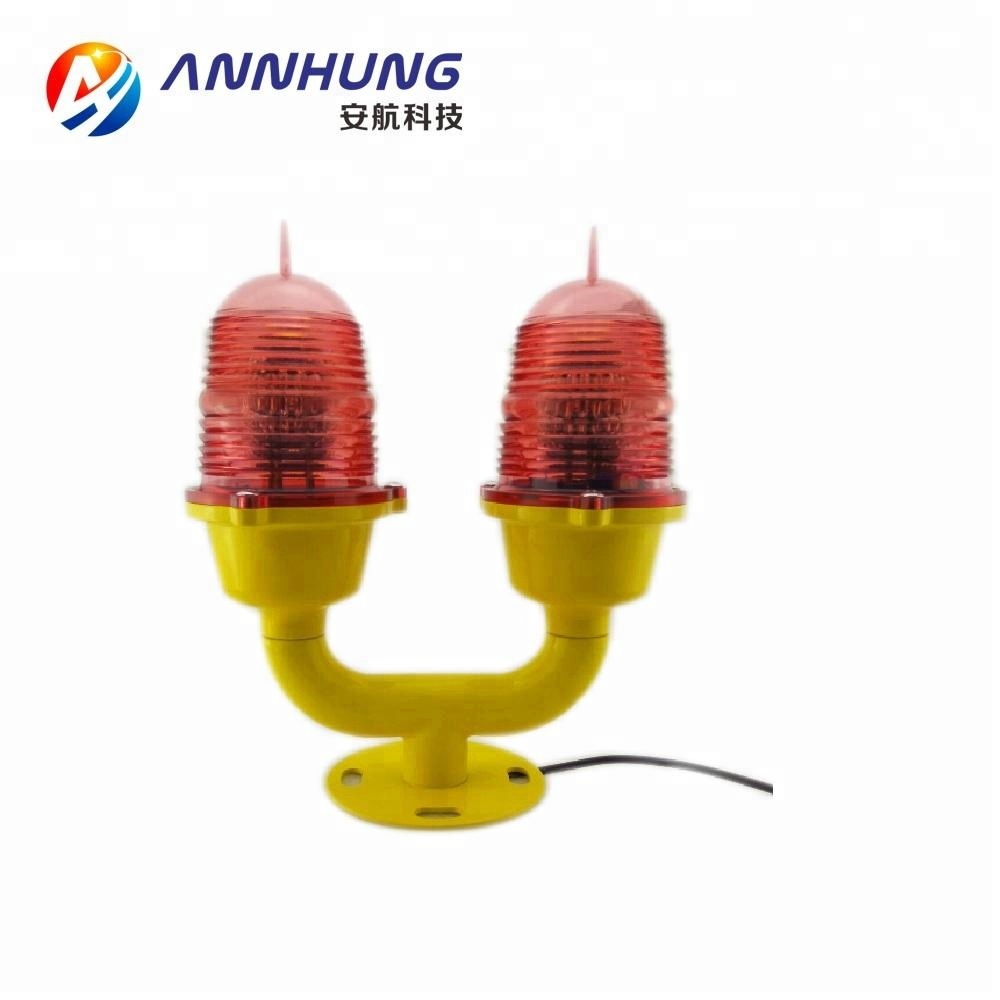 LI/D Low-intensity LED Light/IP 65 aviation light with photocell