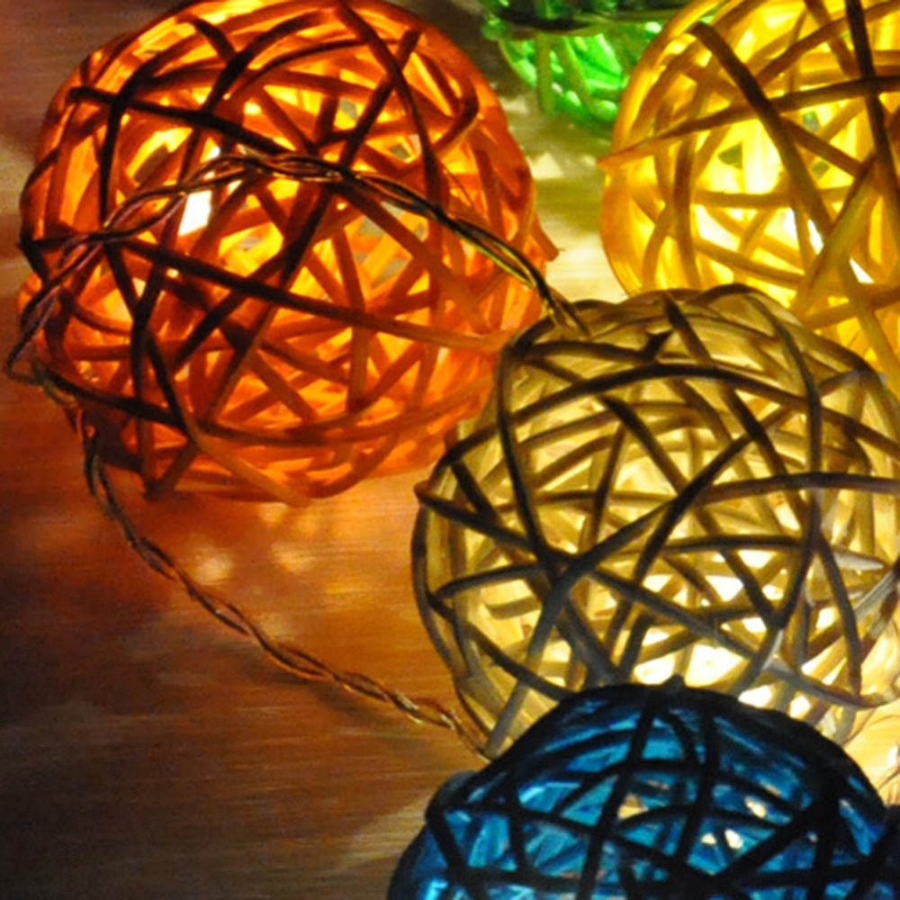 3W Multi-Color Takraw Holiday Lighting String with 20pcs LED Bulbs, AC110V/220V Input 4 Meter
