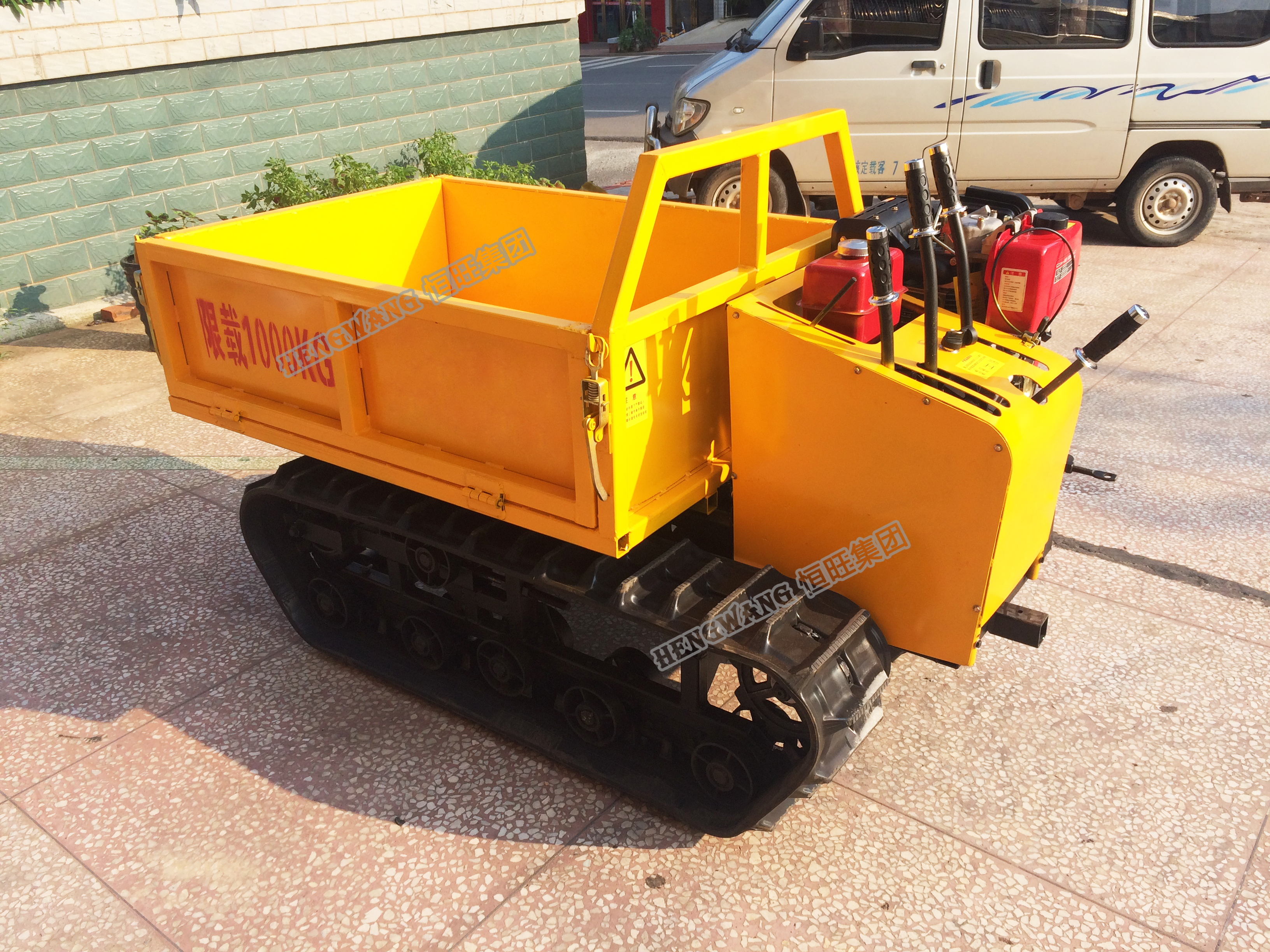 Diesel power crawler small truck dumper / mini dump truck price