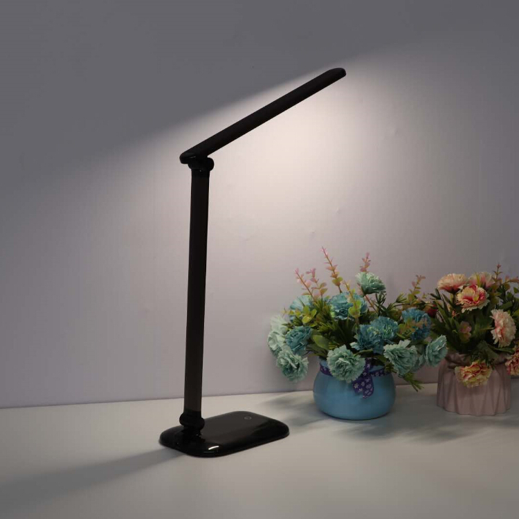 Factory supply cheap modern  led desk lamp for home