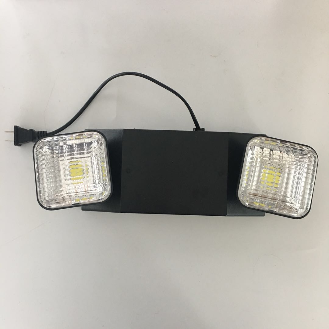 2019 battery operated rechargeable led emergency light for USA