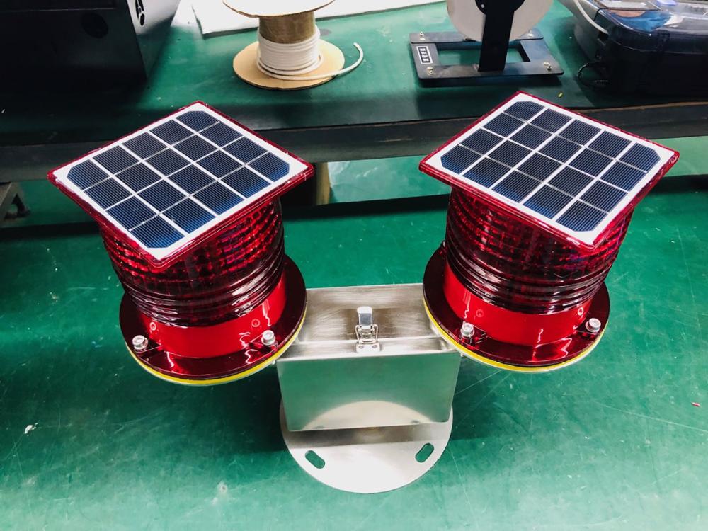 LED Low intensity Dual Solar Aviation Obstruction Light for aircraft warning