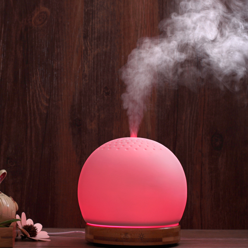 Amazon Hot Sell Item 200lml Remote Ceramics Essential Oil Aroma Diffuser