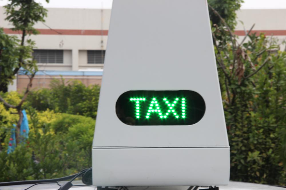 Promotion Price Outdoor Double Side P5 Full Color 3G WIFI Taxi Roof LED Sign/ Car Top Display/Taxi Light Box for sale