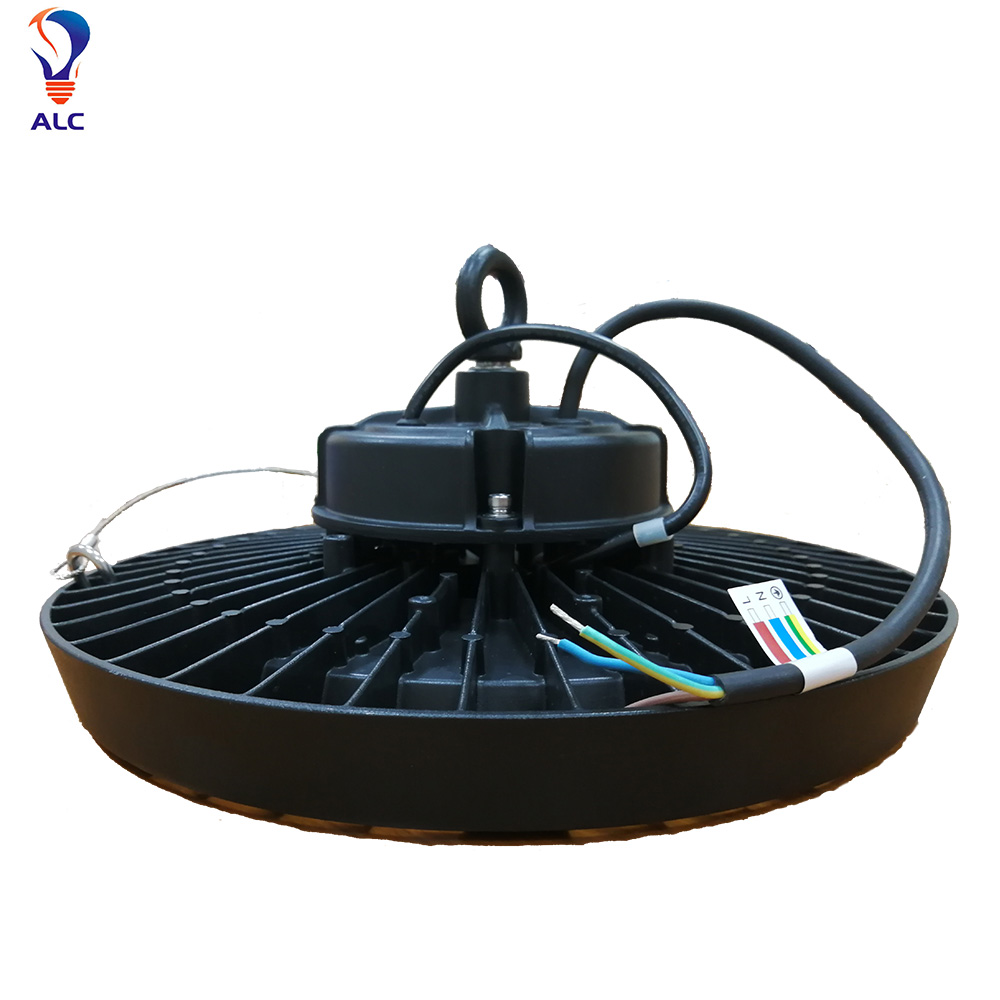 easy & fast to install do not get hot IP65 100W for stadium parks squares tourist attractions CE die casting led high bay light