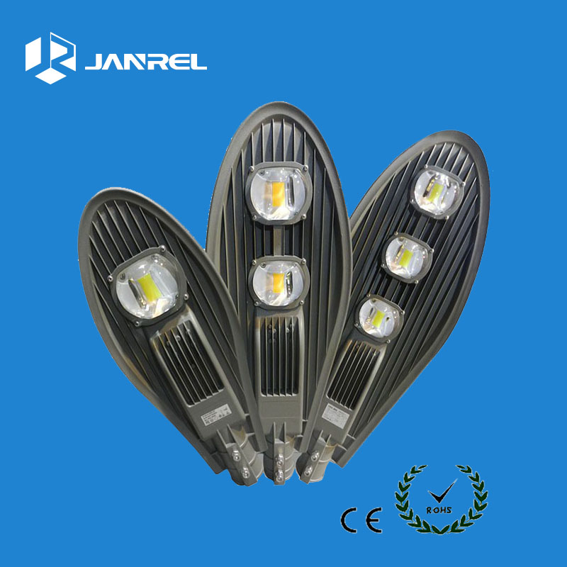 Inexpensive export to oversaes 2 hundred thousand piece per year LED street light Super bright led street light