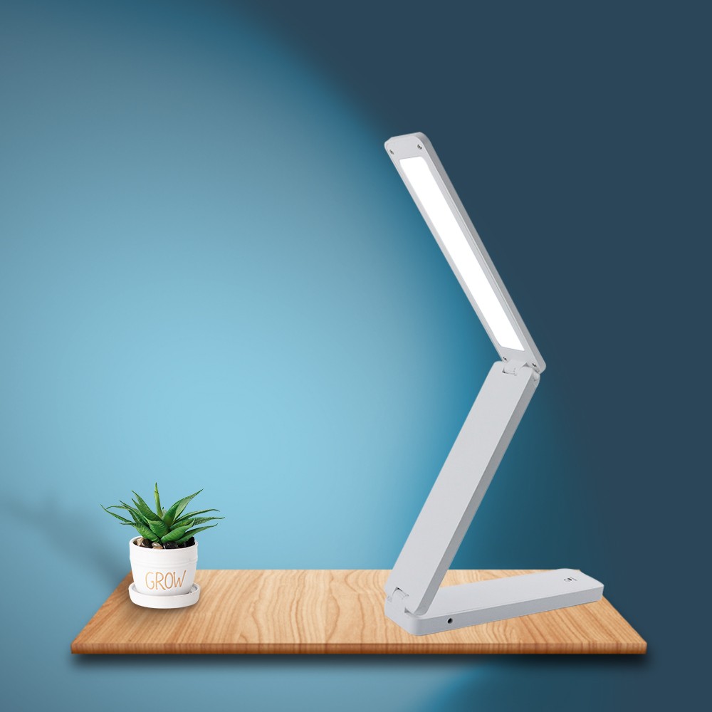 New modern  design 32 led reading desk lamp battery powered folding table lamp