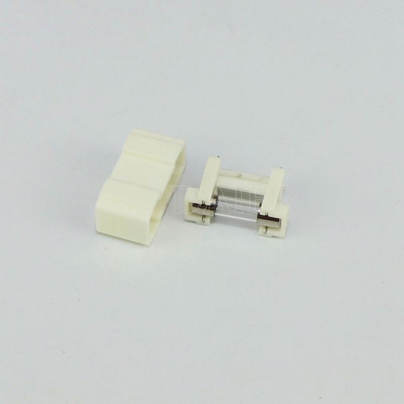 Cream 10A 250VAC 2 Pin Plastic 5x20 Fuse Holder PCB With Cover