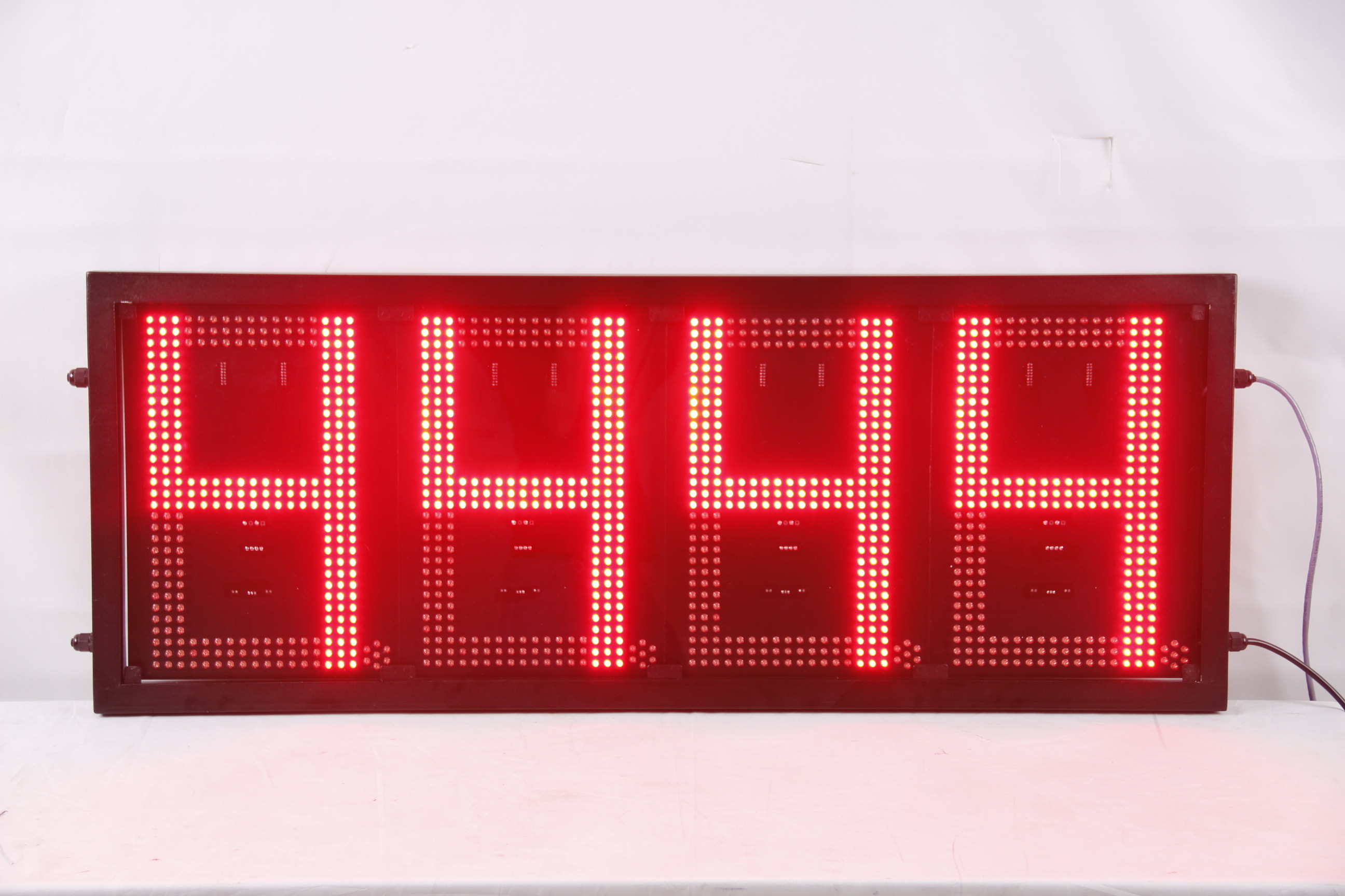 12 Inch 7 Segment Gas Station Advertising Display Board with IP65 Waterproof Cabinet and One Control Box, Two Remote Control