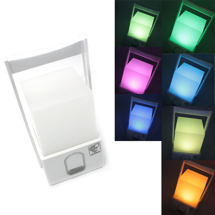 Goldmore New Arrival High Quality Rechargeable Portable RGB 7 Colors Night Light for Outdoor Lighting Camping Decoration