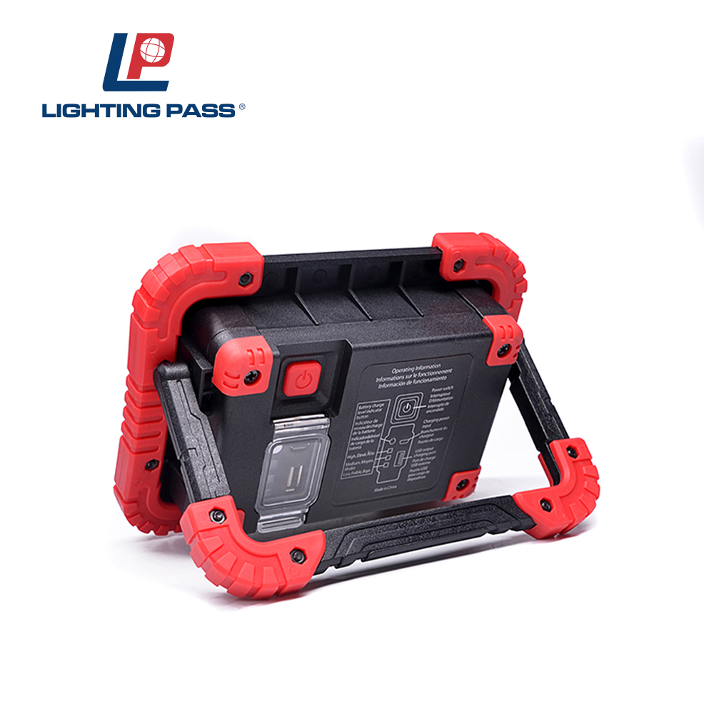 10W COB LED 750lms Rechargeable Work Light with handle and USB port output to charge mobile devices