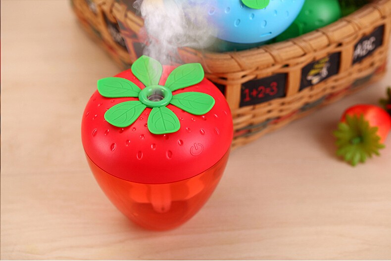 Portable Strawberry humidifier ,Wireless Chargeable 180ml USB Water Purifier for Car