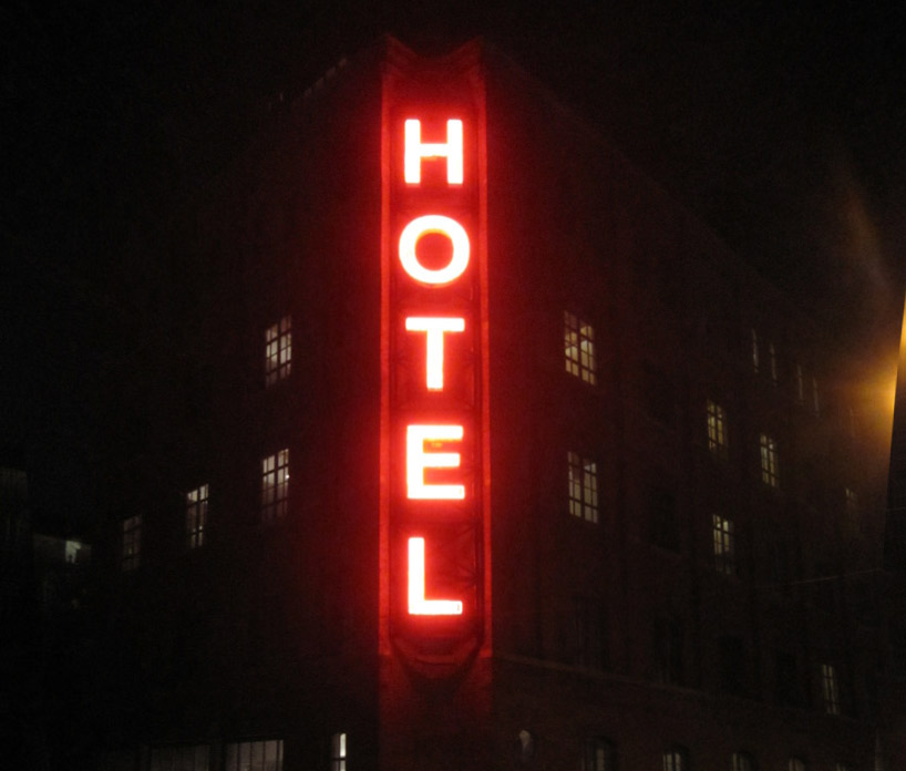 Godshape Sign Chinese sign supplier hotel signade projtcts dementional lettes plaque light box