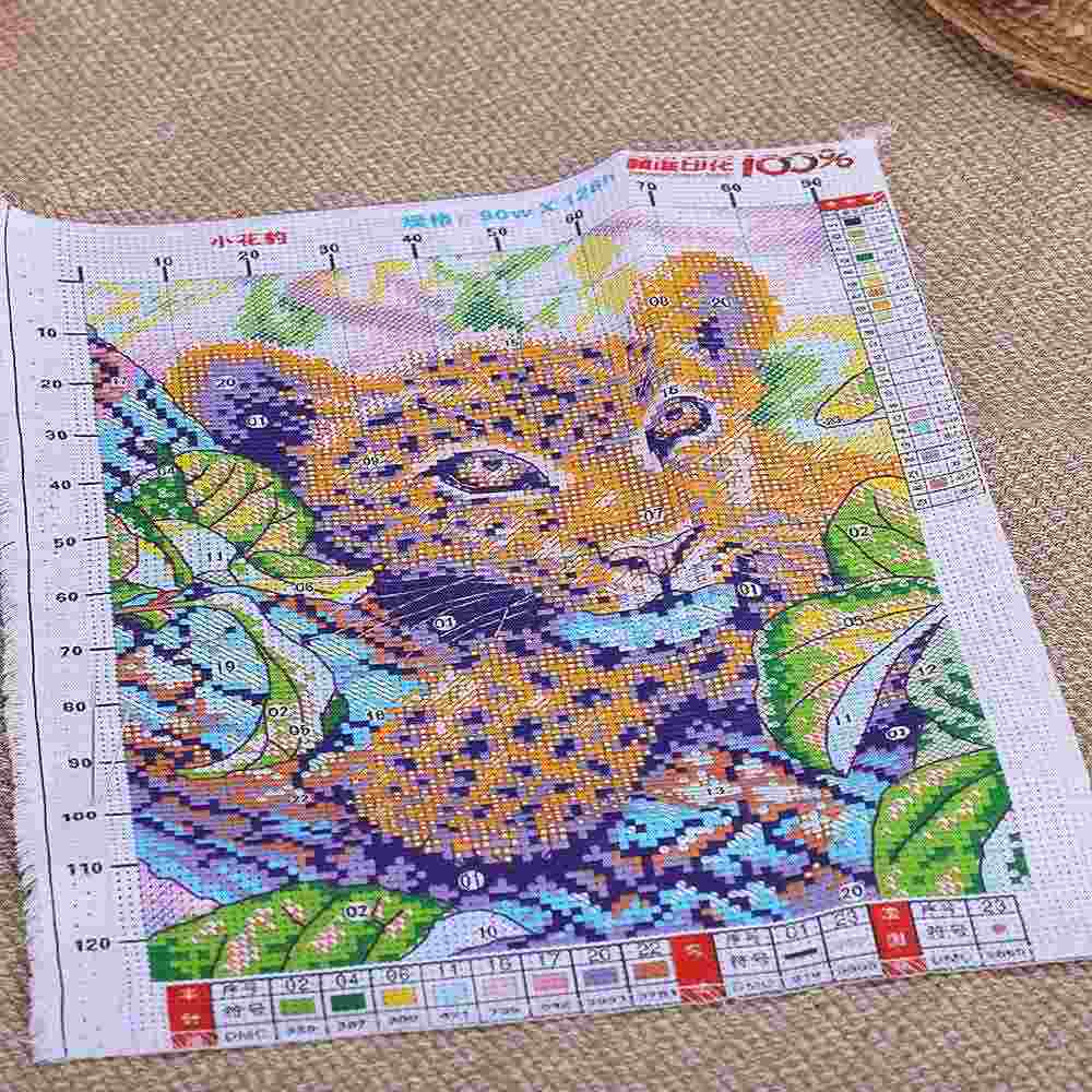DIY Handmade Needlework Cross Stitch Set Embroidery Kit Printed Leopard Design Cross-Stitching 25 * 33.5cm Home Decoration