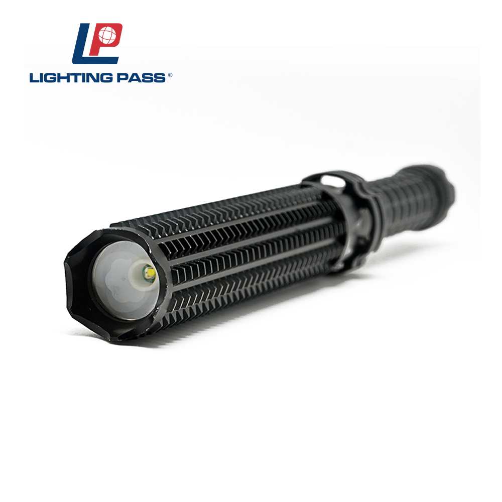 Hunting Light,Telescopic zoom lens to protect the body LED flashlight,Rechargeable with LED Flashlight