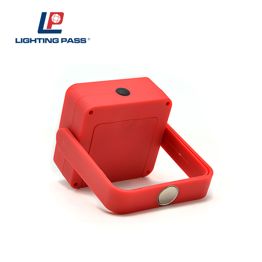 LED Flood Light Outdoor Work Light,battery powered led work light ,With 360 degrees rotating fixed frame and magnet, easy to fix