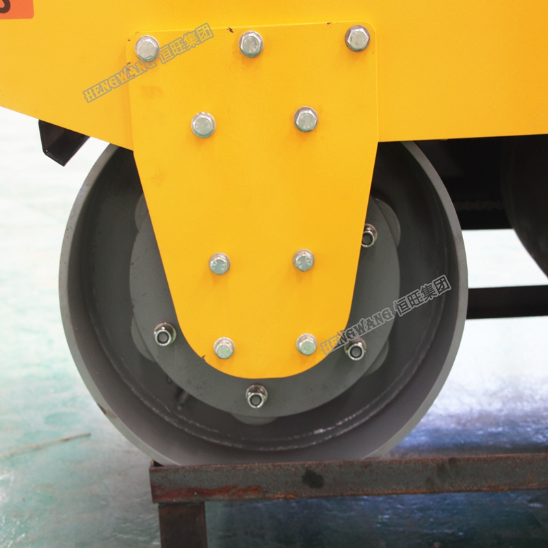 hydraulic hand pushed mini road roller compactor