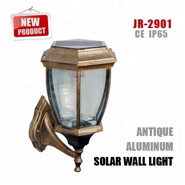 landscape 4.5ah High brightness classical gate lamp CE led solar garden light solar wall light solar outdoor lawn light IP65