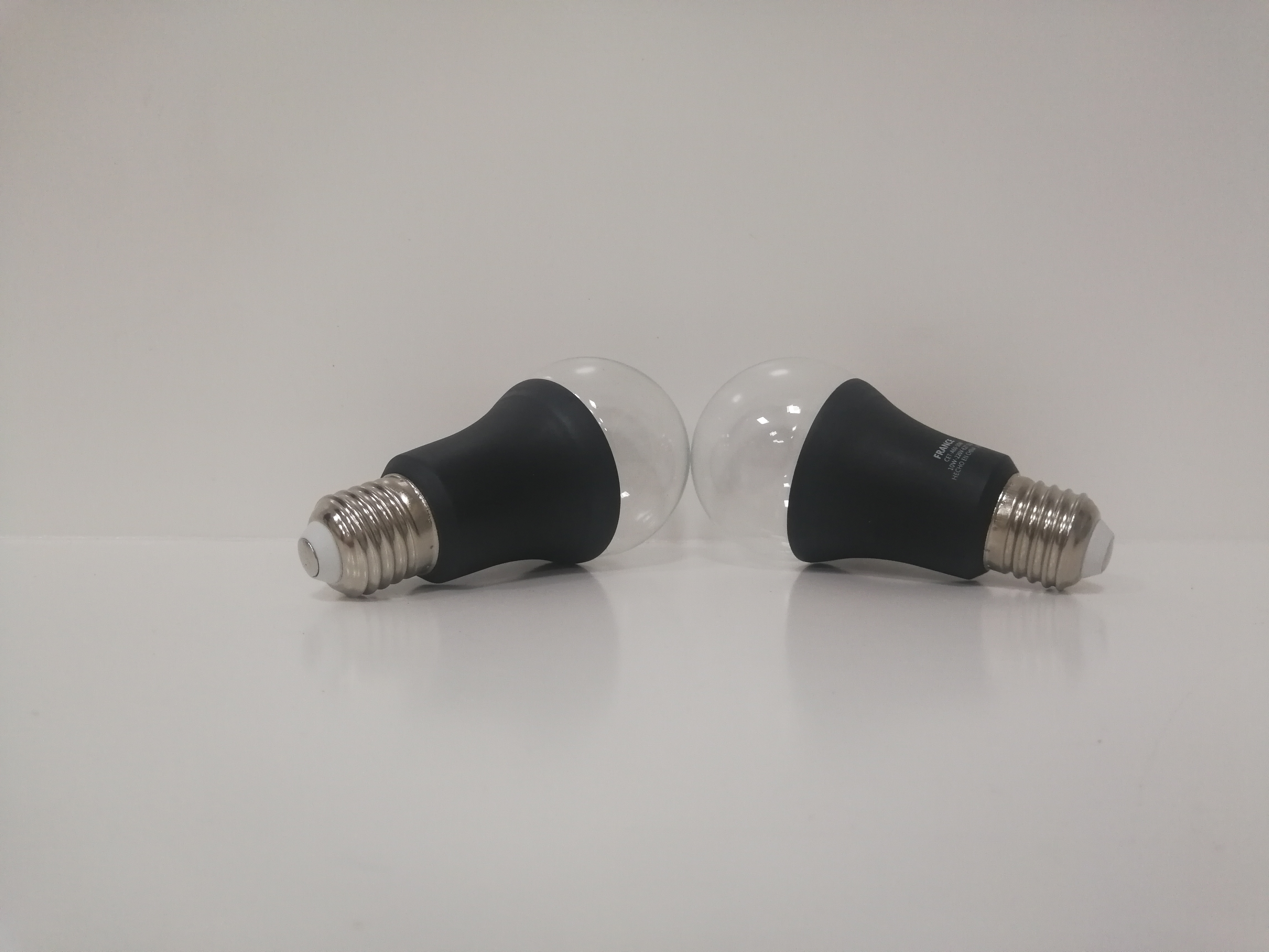 black light bulb 8W 12W A60 mosquito lured lamp UVA for stage lighting indoor mosquito lured lamp farm breeding traping