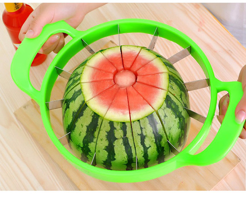 Creative Kitchen Watermelon Cutter Stainless Steel Fruit Cutting Slicer Cantaloupe Knife Fruit Cutter for kitchen accessories