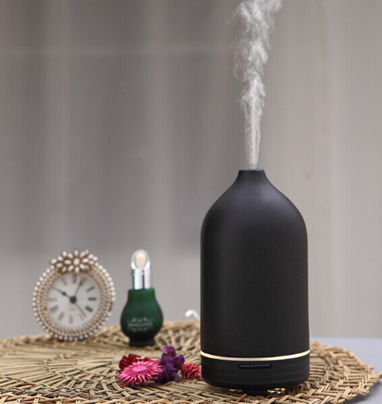 100ml Ultrasonic ceramic humidifier essential oil aromatherapy machine