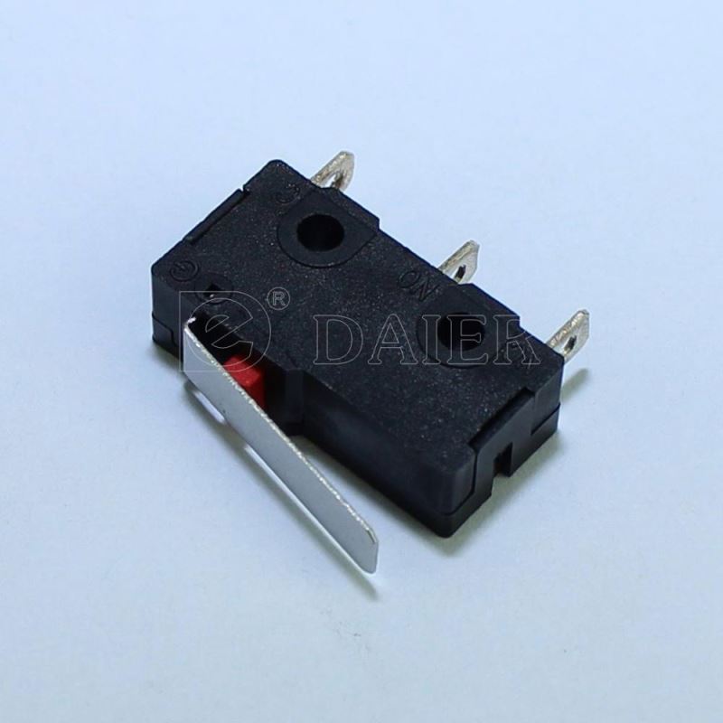 5A Single Pole 3 Pin Solder Terminal Middle LeverDC Micro Switch