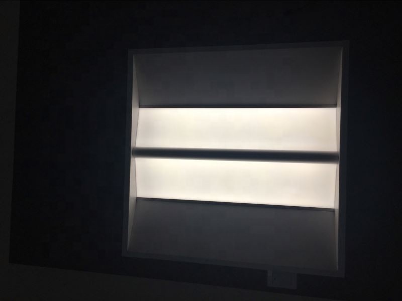Energy Saving 2*2/2*4 ft Led Troffer Light with 3 years 5 years warranty