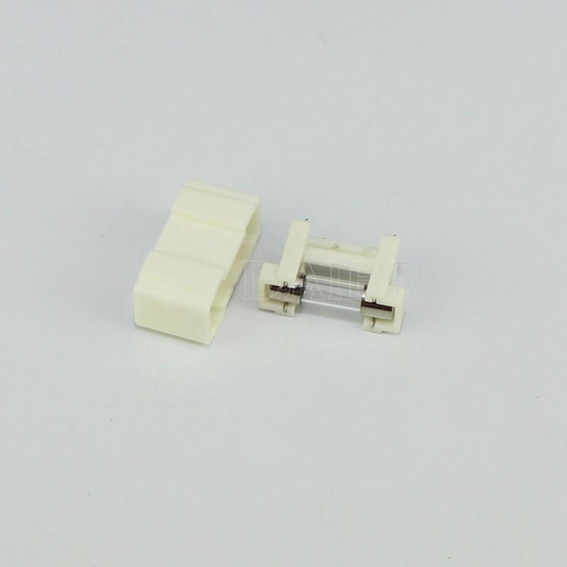 15MM Pin Spacing No Center Pin 10A 250V 5 x 20 mm PCB Plastic Fuse Holder for Printed Circuit Board Mount