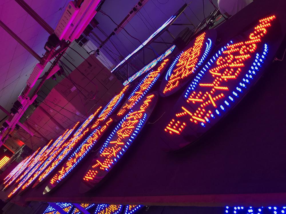 Hidly 17*31Inch We Deliver LED Open Sign Low Power Consumption LED Open Sign for Logistics Company