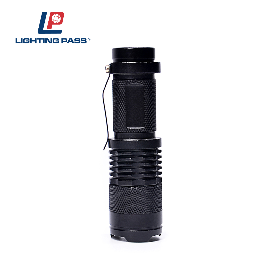 Brightest dynamo led flashlight with attck head