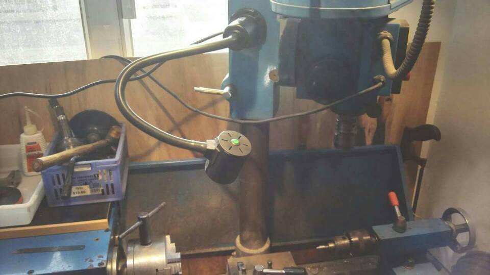 Flexible arm machine light with magnetic base ONN-M3R