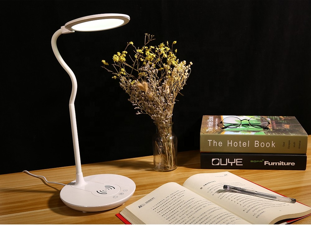 Bed room night light led desk lamp with wireless charger